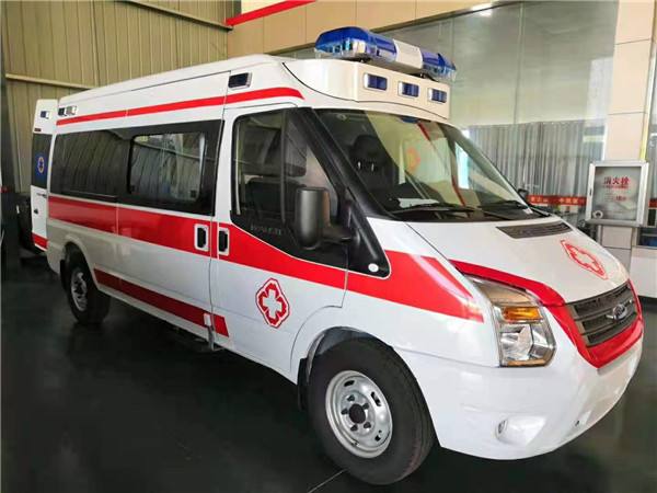 顺平县福特V362救护车